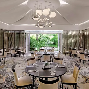 Hilton Park 4* Münih