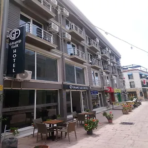 Grand Faik 3* Çeşme