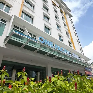 One Pacific And Serviced Apartemen George Town